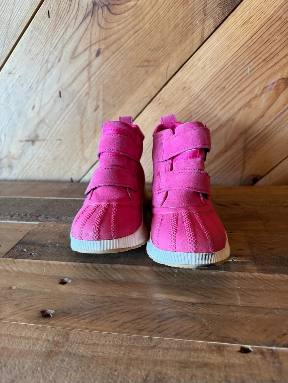 Sorel bright hot